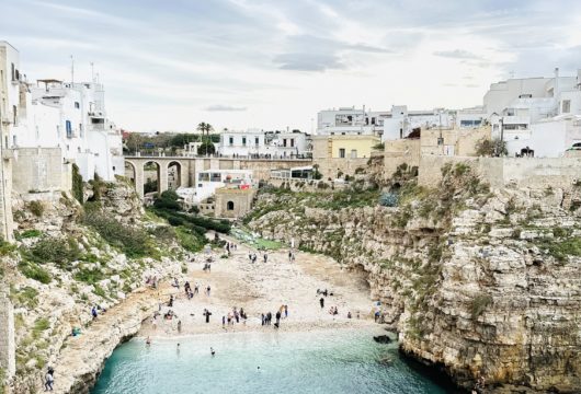 BARI – TRANI – CASTEL DEL MONTE – ALBEROBELLO – LOCOROTONDO – MATERA – POLIGNANO A MARE – MONOPOLI